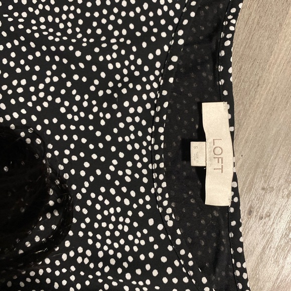 LOFT Dotted Mixed Media Twist Hem Top - Picture 10 of 14